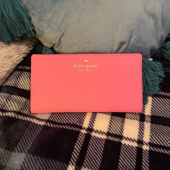 Kate Spade New Pink Wallet - Picture 1 of 4